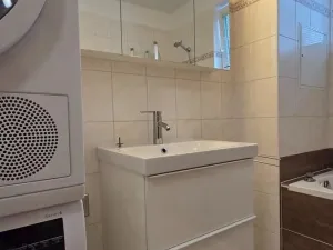 Pronájem bytu 3+kk, Praha - Černý Most, Marešova, 85 m2