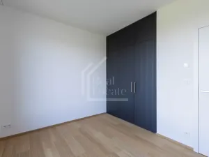 Prodej bytu 3+kk, Praha - Hrdlořezy, V třešňovce, 81 m2