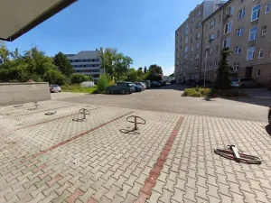 Pronájem garážového stání, Jičín, Ruská, 15 m2