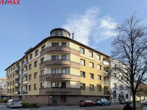 Prodej atypického bytu, Pardubice, Nerudova, 160 m2