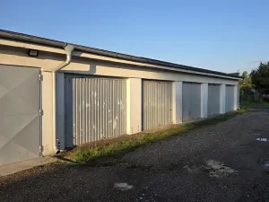 Prodej garáže, Hradec Králové, U Mostku, 17 m2