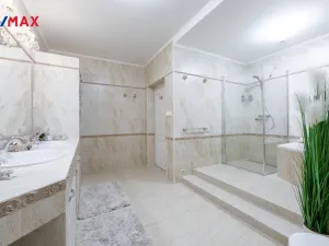 Prodej bytu 3+1, Karlovy Vary, Koptova, 122 m2