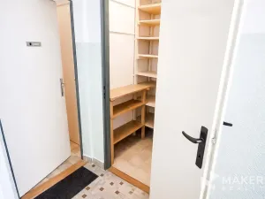 Prodej bytu 2+kk, Praha - Strašnice, Královická, 46 m2