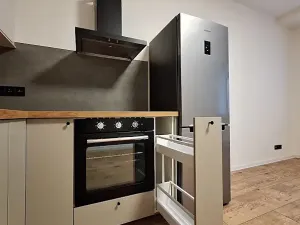 Pronájem bytu 2+kk, Praha, Bělohorská, 47 m2