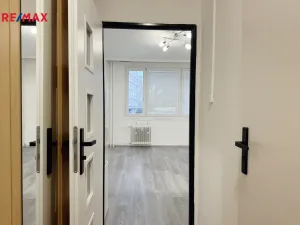 Pronájem bytu 1+kk, Praha - Braník, Nad lesním divadlem, 23 m2
