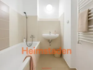 Pronájem bytu 2+1, Ostrava - Moravská Ostrava, Dr. Malého, 57 m2