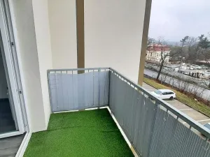 Pronájem bytu 1+kk, Karlovy Vary - Bohatice, Dubová, 38 m2