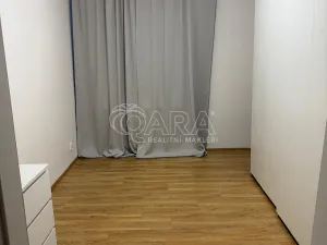 Pronájem bytu 3+1, Praha, Italská, 80 m2