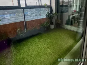 Pronájem bytu 1+kk, Praha - Hloubětín, Poděbradská, 46 m2