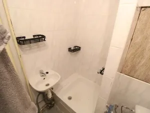 Pronájem bytu 1+kk, Praha - Karlín, Nekvasilova, 28 m2