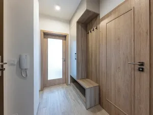 Pronájem bytu 2+kk, Praha - Nusle, Svatoslavova, 36 m2