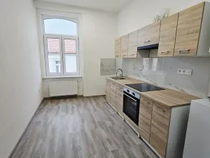 Pronájem bytu 2+1, Lovosice, 8.května, 75 m2