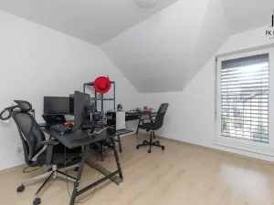 Prodej rodinného domu, Holasice, Čtvrtě, 107 m2