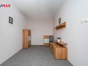 Pronájem bytu 3+1, Hradec Králové - Pražské Předměstí, Horova, 69 m2