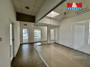 Pronájem kanceláře, Nupaky, Komerční, 200 m2