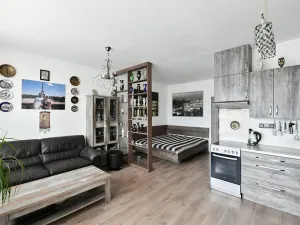 Pronájem bytu 1+kk, Praha - Vysočany, Poděbradská, 36 m2