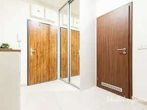 Pronájem bytu 2+kk, Praha - Hloubětín, Granitova, 53 m2