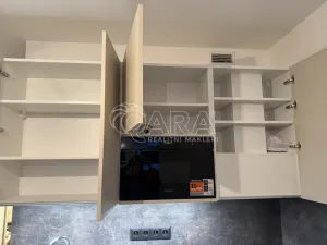 Pronájem bytu 1+kk, Praha - Hloubětín, Poděbradská, 32 m2