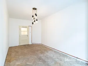 Pronájem bytu 3+1, Praha - Žižkov, Žerotínova, 72 m2