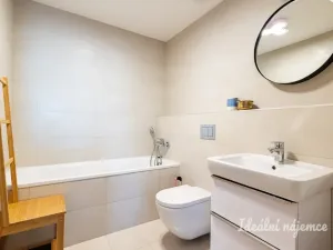 Pronájem bytu 2+kk, Praha - Strašnice, Zvěřinova, 68 m2