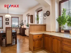 Prodej rodinného domu, Cvikov, Komenského, 298 m2