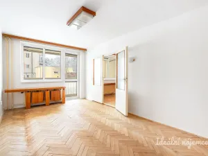 Pronájem bytu 2+1, Praha - Kobylisy, Čumpelíkova, 57 m2