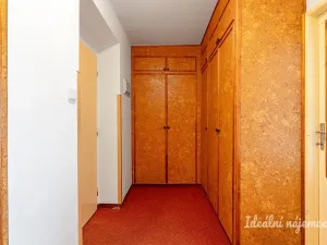 Pronájem bytu 2+1, Praha - Kobylisy, Čumpelíkova, 57 m2