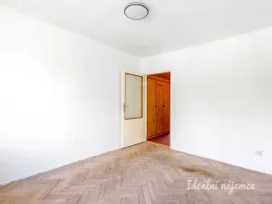 Pronájem bytu 2+1, Praha - Kobylisy, Čumpelíkova, 57 m2
