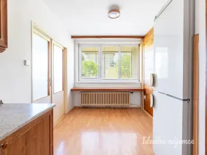 Pronájem bytu 2+1, Praha - Kobylisy, Čumpelíkova, 57 m2