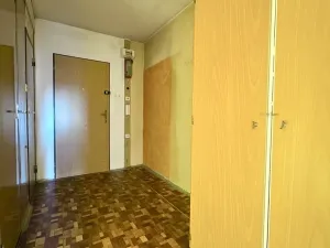 Pronájem bytu 2+kk, Praha - Hloubětín, Kardašovská, 44 m2