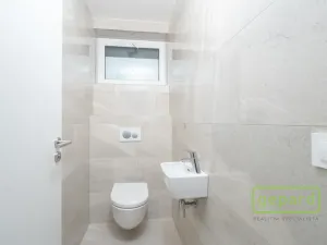 Prodej rodinného domu, Mníšek pod Brdy, U Kolejí, 200 m2