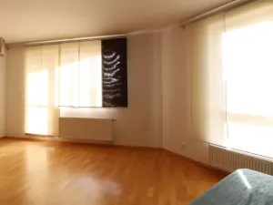 Pronájem bytu 2+kk, Praha - Troja, Nad Vavrouškou, 56 m2