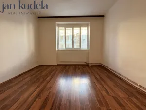 Pronájem bytu 2+1, Brno, Čápkova, 72 m2