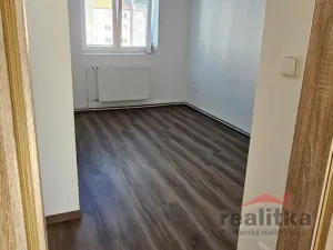 Pronájem bytu 2+1, Opava - Předměstí, náměstí Svaté Hedviky, 51 m2