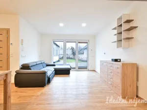 Pronájem bytu 3+kk, Vojkovice, Hlavní, 82 m2