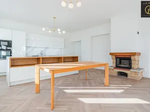 Prodej bytu 4+kk, Praha - Dejvice, V Šáreckém údolí, 121 m2