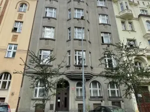 Pronájem bytu 2+kk, Praha - Bubeneč, Bubenečská, 45 m2