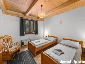 Prodej apartmánu, Mikulovice, Na Bukovci, 205 m2