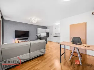 Prodej bytu 3+kk, Praha - Holešovice, Varhulíkové, 78 m2