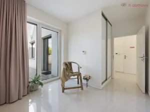 Prodej bytu 3+kk, Praha - Zbraslav, Na Baních, 78 m2