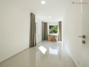 Prodej bytu 3+kk, Praha - Zbraslav, Na Baních, 78 m2