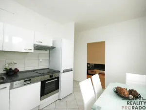Prodej bytu 3+1, Drnholec, Hrušovanská, 80 m2