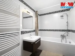 Prodej bytu 1+kk, Praha - Pitkovice, Penízovková, 37 m2