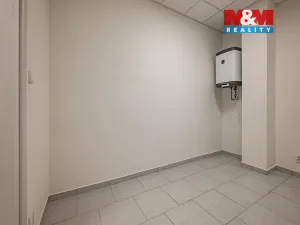 Pronájem kanceláře, Divišov, Horní náměstí, 83 m2