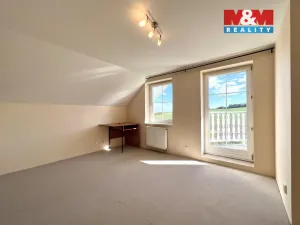 Prodej rodinného domu, Panenské Břežany, Vilová, 200 m2