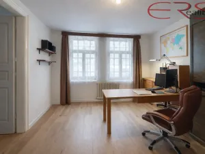 Prodej rodinného domu, Mnichovo Hradiště, Masarykovo náměstí, 200 m2