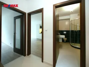 Pronájem bytu 2+kk, Praha - Střížkov, Zakšínská, 55 m2