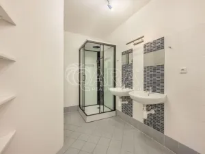 Prodej bytu 2+kk, Praha - Modřany, Semická, 53 m2