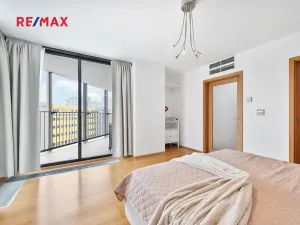 Pronájem bytu 2+kk, Praha - Žižkov, Ke kapslovně, 64 m2