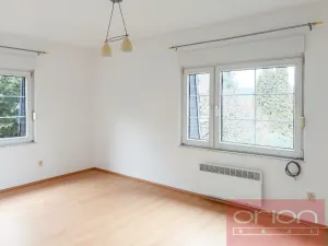 Pronájem rodinného domu, Praha - Nebušice, V březinkách, 365 m2